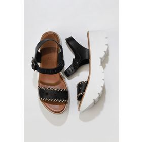 Bueno Shoes 01WS7700 Siyah Deri Kadın Dolgu Topuklu Sandalet