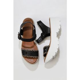 Bueno Shoes 01WS7700 Siyah Deri Kadın Dolgu Topuklu Sandalet