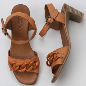 Bueno Shoes 01WU11101 Taba Deri Topuklu Kadın Sandalet