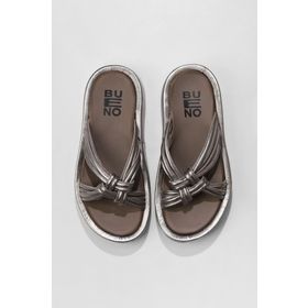 Bueno Shoes 01WU4602v Gümüş Parlak Deri Kadın Dolgu Topuklu Terlik