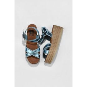 Bueno Shoes 01wu6116 Mavi Parlak Deri Dolgu Topuklu Kadın Sandalet