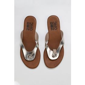 Bueno Shoes 01WU7446 Bej Parlak Deri Kadın Parmak Arası Terlik
