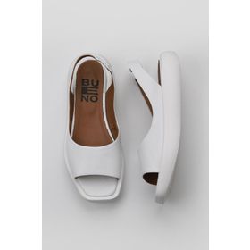 Bueno Shoes 01WY1014 Beyaz Deri Kadın Dolgu Topuklu Sandalet