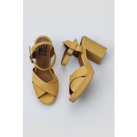 Bueno Shoes 01WY12301 Sarı Deri Topuklu Kadın Sandalet