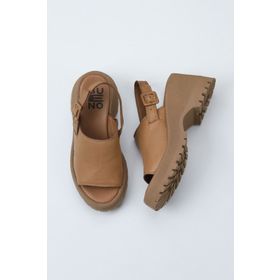 Bueno Shoes 01WY12601 Taba Deri Dolgu Kadın Topuklu Sandalet