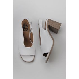 Bueno Shoes 01WY3706 Beyaz Deri Kadın Topuklu Sandalet