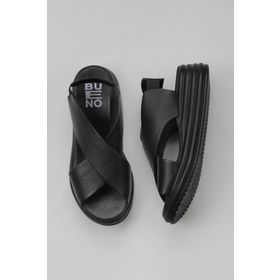 Bueno Shoes 01WY5703 Siyah Deri Kadın Dolgu Topuklu Sandalet