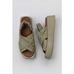 Bueno Shoes 01WY5901 Haki Deri Dolgu Topuklu Kadın Sandalet