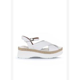 Bueno Shoes 01WY8205 Beyaz Deri Kadın Dolgu Topuklu Sandalet