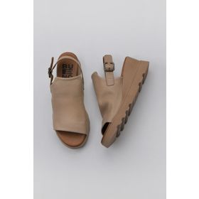 Bueno Shoes 01WY8603 Vizon Deri Kadın Dolgu Topuklu Sandalet