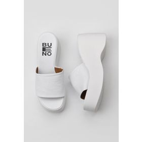 Bueno Shoes 01WY9000 Beyaz Deri Kadın Dolgu Topuklu Terlik