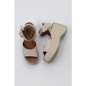 Bueno Shoes 01WY9009 Krem Deri Kadın Dolgu Topuklu Ayakkabı