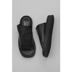 Bueno Shoes 01WY9109 Siyah Deri Kadın Düz Terlik