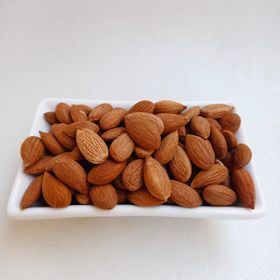 Burağın Bahçesi 1 kg Çiğ Tatlı Kayısı Çekirdeği İçi