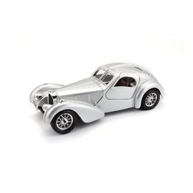 Burago Bugatti Atlantic (1936) 1:24 Model Araç