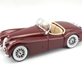 Burago Jaguar XK 120 Roadster 1951 Model Kit