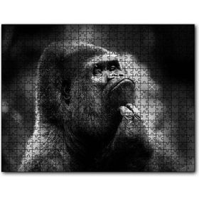 Caka Tablo Çenesini Kaşıyan Goril Görseli 255 Parça Puzzle