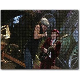 Cakapuzzle Acdc Angus ve Malcolm Young Sahnede Mdf 120 Parça Puzzle