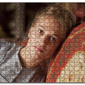 Cakapuzzle Anna Karenina Koltuktaki Kız Mdf 1000 Parça Puzzle
