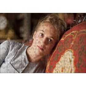 Cakapuzzle Anna Karenina Koltuktaki Kız Mdf 120 Parça Puzzle