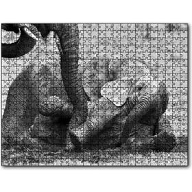 Cakapuzzle Annesiyle Çamurda Oynayan Yavru Fil Siyah Beyaz Mdf 120 Parça Puzzle