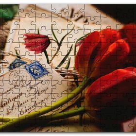 Cakapuzzle Aşk Mektupları ve Kırmızı Laleler Mdf 500 Parça Puzzle
