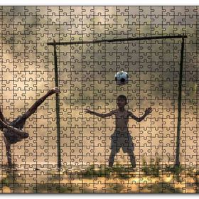 Cakapuzzle Asyalı Çocuklar Futbol Oynuyor Mdf 120 Parça Puzzle