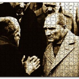 Cakapuzzle Atatürk Dinlerken Ahşap 500 Parça Puzzle