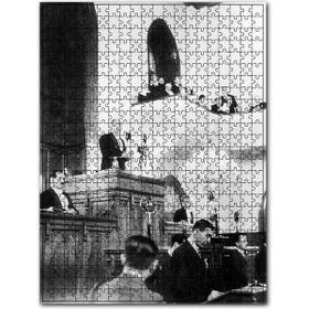 Cakapuzzle Atatürk Tbmm Kürsüsünde Ahşap 255 Parça Puzzle