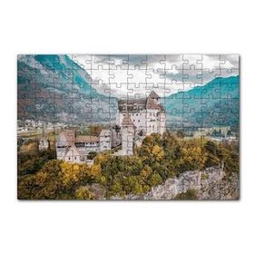 Cakapuzzle Avrupa Kasabasında Korunaklı Kale ve Dağlar 120 Parça Ahşap Puzzle