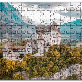 Cakapuzzle Avrupa Kasabasında Korunaklı Kale ve Dağlar Mdf 500 Parça Puzzle