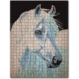 Cakapuzzle Beyaz At Ahşap Zeminde Görseli 120 Parça Puzzle