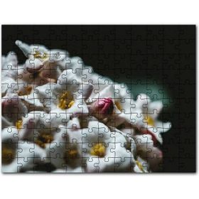 Cakapuzzle Beyaz Çiçeklerin Arasındaki Asi Pembe Mdf 255 Parça Puzzle