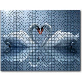 Cakapuzzle Beyaz Kuğular ve Göldeki Yansımaları Mdf 500 Parça Puzzle