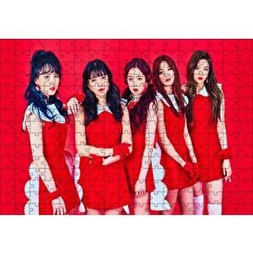 Cakapuzzle Black Pink Kore Pop Hizmetçi Üniformalı 120 Parça Ahşap Puzzle