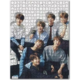 Cakapuzzle Bts Koreli Gençler Neşeli Pozlar Gezegenler Ahşap 500 Parça Puzzle