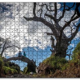 Cakapuzzle Bulutlar Kuru Ağaç ve Dalındaki Çift Mdf 120 Parça Puzzle