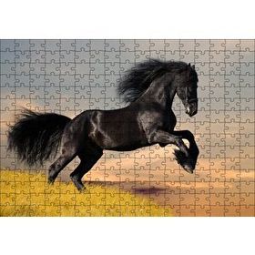 Cakapuzzle Çayırda Koşan Vahşi Siyah At 120 Parça Ahşap Puzzle