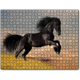 Cakapuzzle Çayırda Koşan Vahşi Siyah At 255 Parça Puzzle