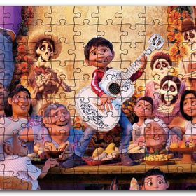 Cakapuzzle Coco Gitarist Çocuk ve Masada Tüm Karakterler Mdf 120 Parça Puzzle