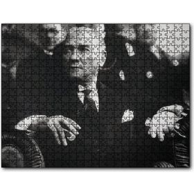 Cakapuzzle Cumhuriyet Bayaramı Töreninde Atatürk Görseli Mdf 255 Parça Puzzle