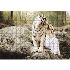 Cakapuzzle Doğada Kadın ve Kaplan 120 Parça Ahşap Puzzle
