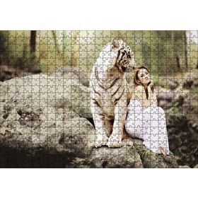 Cakapuzzle Doğada Kadın ve Kaplan 120 Parça Ahşap Puzzle