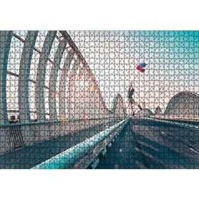 Cakapuzzle Dubai Köprüsünde Balonlu Adam 120 Parça Ahşap Puzzle
