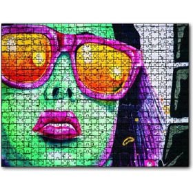 Cakapuzzle Duvar Resmi Gözlüklü Kadın 120 Parça Puzzle