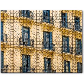 Cakapuzzle Ispanyada Sarı Klasik Bina ve Balkonlar 255 Parça Puzzle