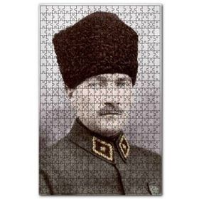 Cakapuzzle Kalpaklı Atatürk Portresi Görseli 120 Parça Puzzle
