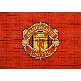 Cakapuzzle Kırmızı Boyalı Zeminde Manchester United Logosu Mdf 500 Parça Puzzle