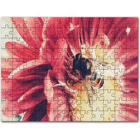 Cakapuzzle Kırmızı Çiçekten Polen Toplayan Arı Mdf 255 Parça Puzzle
