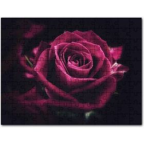Cakapuzzle Kırmızı Kadife Gül Yakın Çekim Karanlık Mdf 120 Parça Puzzle